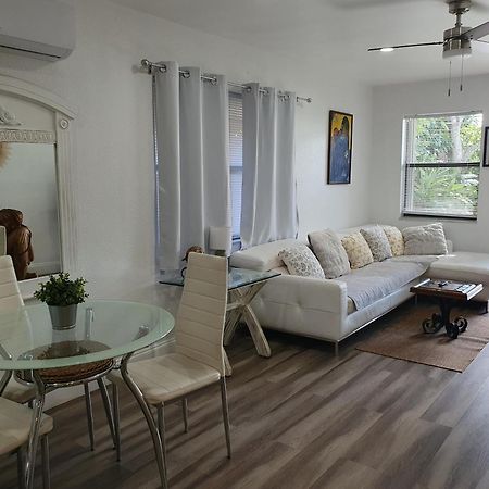 フォート・ローダーデールTropical Hideaway!アパートメント エクステリア 写真
